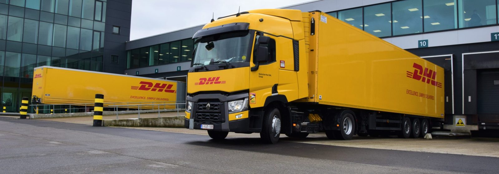 Truck DHL